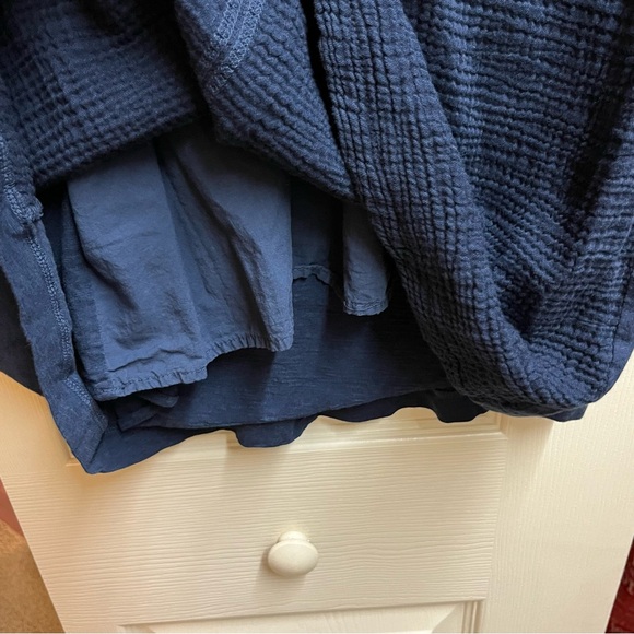 Navy dress - Picture 4 of 7